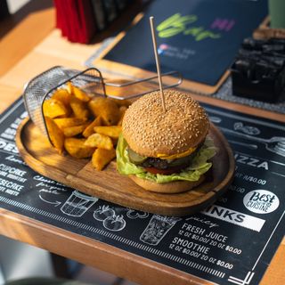 Cheeseburger i pekarski krompir 400gr