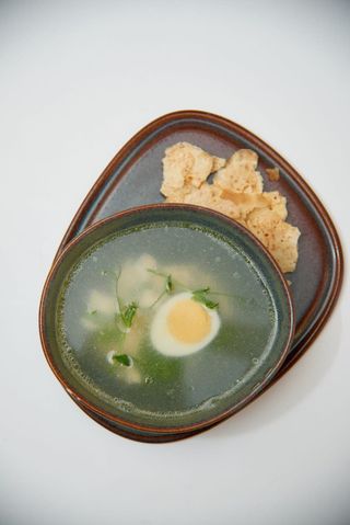 ბულიონი კვერცხით