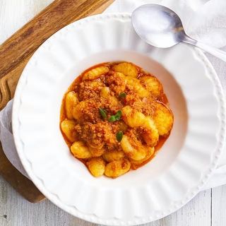 Gnocchetti al ragu’ 