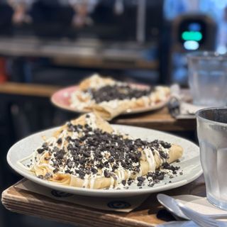 Creps + Oreo + 1 Salsa + Nata