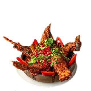 ხბოს ნეკნები აჯიკით