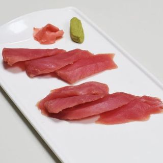 D. Sashimi Atún (4 uds.)
