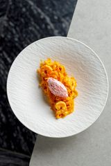 Paste cu somon și creveți, ușor picante