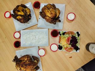 3 Pollo A L'Ast Entero Con Croquetas De Pollo