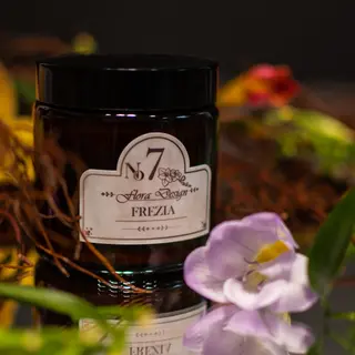 No.7 Frezia - Lumanare parfumata naturala handmade 150g, 10 zile