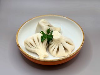 Хинкали с бараниной и говядиной