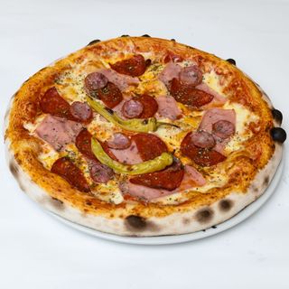Chicago Style Slavonska pizza