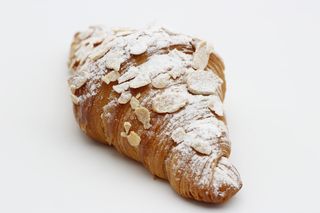 Croissant De Almendra