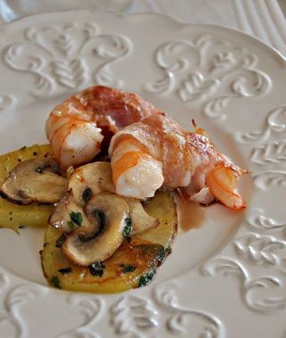 Z089. Gamberi saltato con salsa