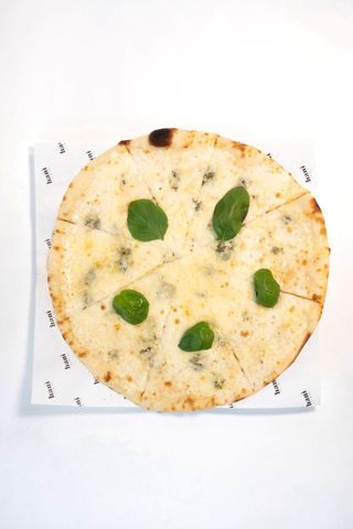 Пицца "Четыре сыра"  