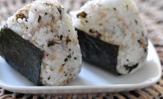Onigiri De Gambas Cocido (1 Ud.)