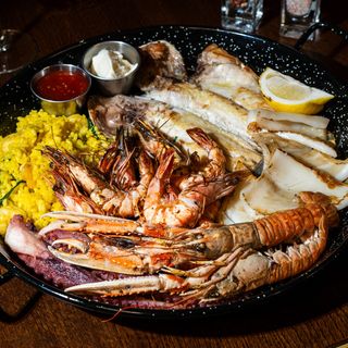 Platou cu fructe de mare grill