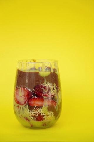 დუბაის ჭიქა მარწყვით -დიდი