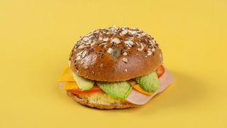 Scramburger with Turkey Ham - 497 Kcal