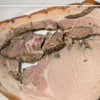 Crostone con porchetta di Ariccia e provola