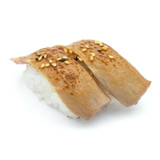 Nigiri atun flameado