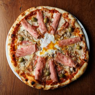 Vagabundo con uovo pizza