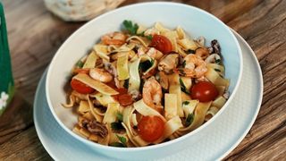 Tagliatelle cu fructe de mare