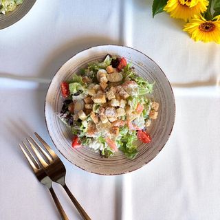 Салат Цезар з сьомгой (210г)