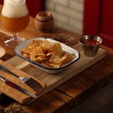 ლავაშის ჩიფსები პომიდვრის სოუსით