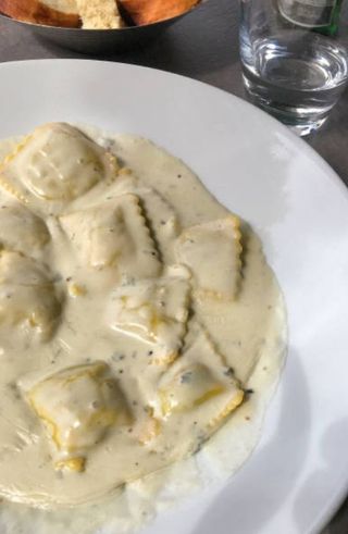 Ravioli De Foie A La Crema de queso payoyo con confitura de higos