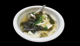 12 Zuppa di alghe e tofu 