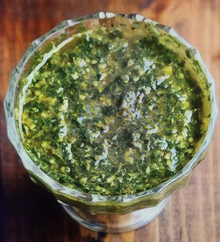 Tarrina de mojo verde