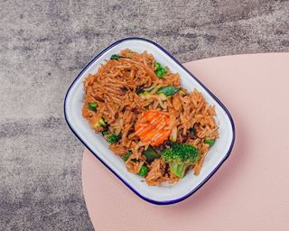 RYŻ smażony z warzywami