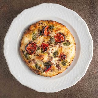 Bufala datterini e pesto