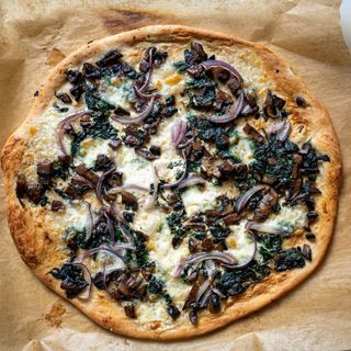 Spinach Funghi Pizza