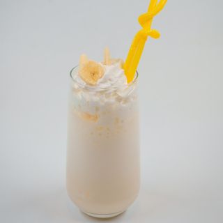 Банановый молочный коктейль (500 мл)