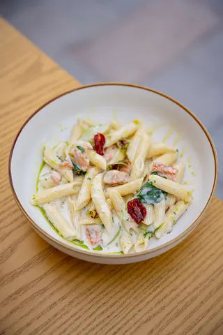 Паста с форелью и цукини (450 г)