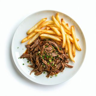 Ración De Patatas Con Carne (Pequeña)