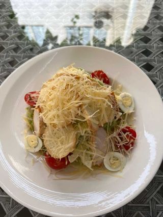 Салат "Цезарь" с куриным филе