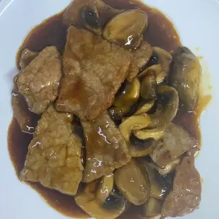 Ternera Con Champiñón