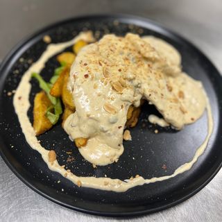 Piletina u kikiriki sosu