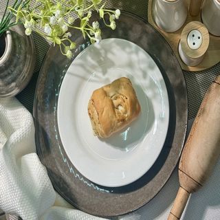 Пампушка с чесноком