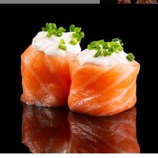 Gunkan com Philadelphia 6