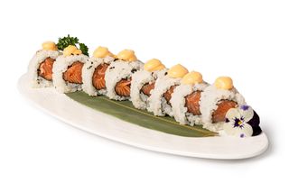 Uramaki spicy salmone