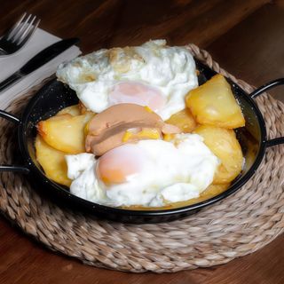 Huevos Rotos Con Foie