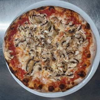 Pizza funghi