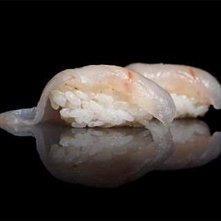 62. Nigiri Lubina (2 Pzs.)