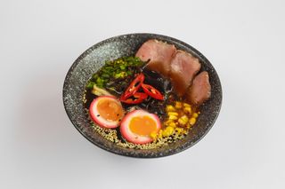 Рамен з телятиною (520г)