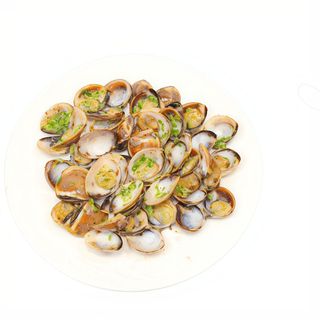 59.Almejas A La Plancha