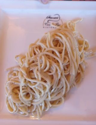 Il cacio e pepe di Luigi Massari