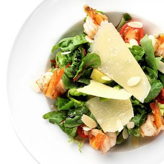 Салат зелений з креветками