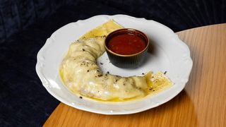 ბატკნის რულეტი პომიდვრის სოუსით 250\50 გრ