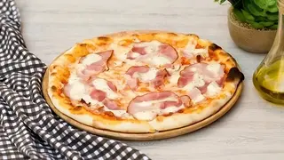 Capricciosa pizza 32cm + Coca Cola 1.5l