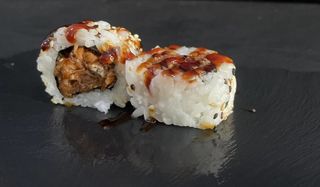 125.Uramaki California Salmón A La Plancha (8 Uds.)