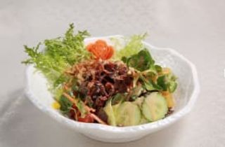 102. Ensalada Tailandesa